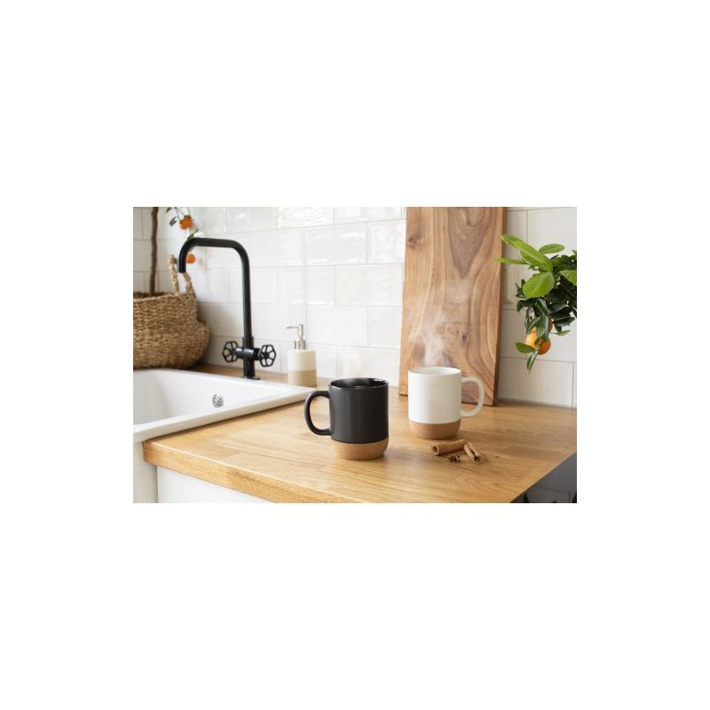Mug en céramique personnalisé - Cadeau Rosamund Matières : liège Couleurs : noir cadeau collaborateur premium