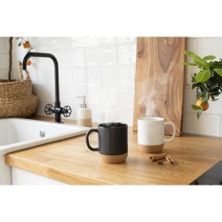 Mug en céramique personnalisé - Cadeau Rosamund Matières : liège Couleurs : blanc personnalisation rapide en France