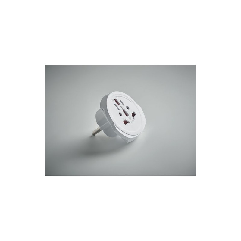 Adaptateur sécurisé 3-pole  World to EU SKROSS Matières : ABS Couleurs : blanc goodies publicitaire événementiel