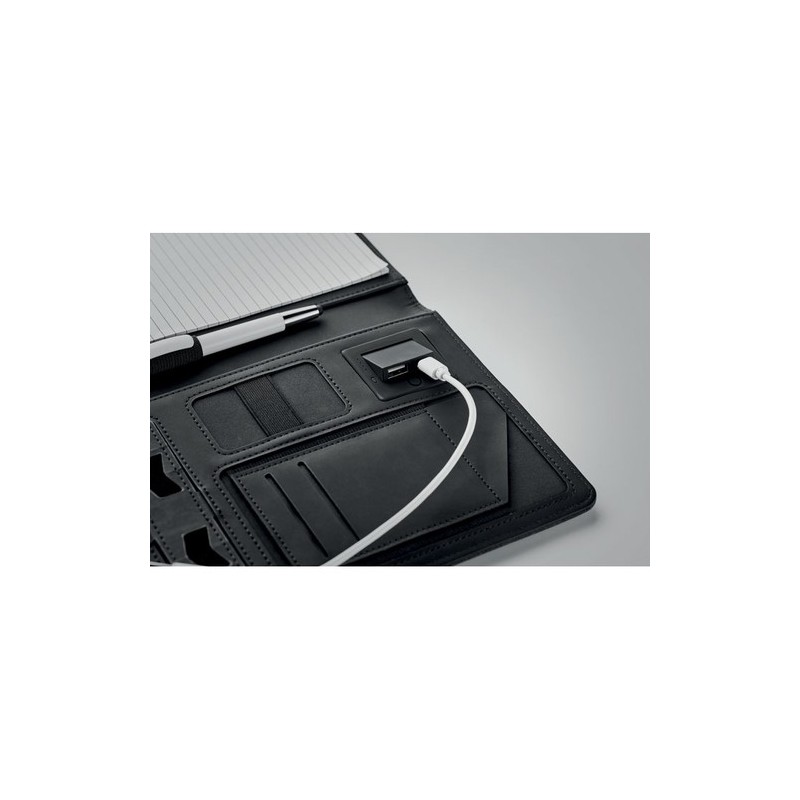 Conférencier A5 personnalisé avec powerbank  POWERNOTY Couleurs : noir goodies publicitaire événementiel