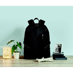 Sac à dos pratique et personnalisable en polyester TECNOTREK Matières : PET Couleurs : noir marquage laser ultra précis