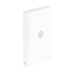 Powerbank solaire personnalisé 8000mAh - SOLAR POWERFLAT Matières : aluminium Couleurs : argenté mat objet promotionnel éco-resp