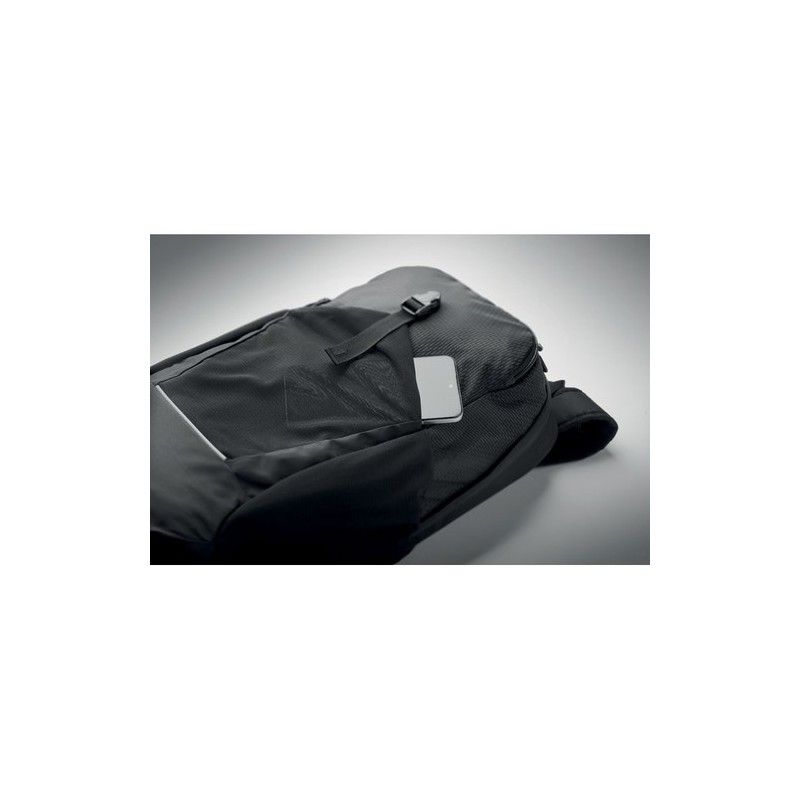 Sac à dos de randonnée personnalisé 18L  BAGGA Matières : PET Couleurs : noir goodies publicitaire événementiel