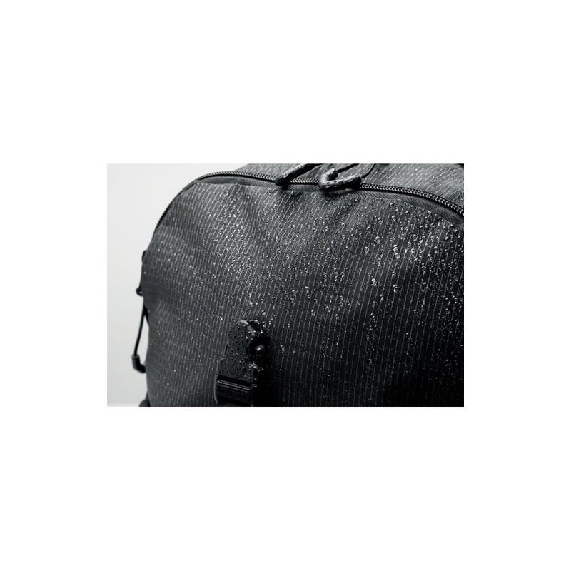 Sac à dos de randonnée personnalisé 18L  BAGGA Matières : PET Couleurs : noir accessoire événementiel unique