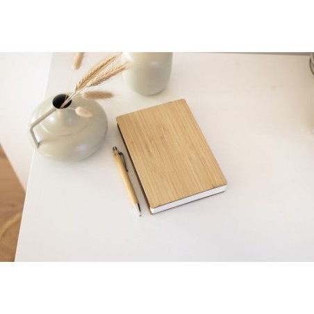 Carnet A5 Éco-responsable en Bambou Personnalisé - Jo, Idéal Cadeau pas cher Matières : bambou Couleurs : brun cadeau collaborat