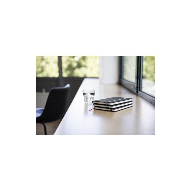 Carnet A5 personnalisé en PU - Charlene, idéal pour le bureau à petit prix Matières : caoutchouc Couleurs : blanc impression log