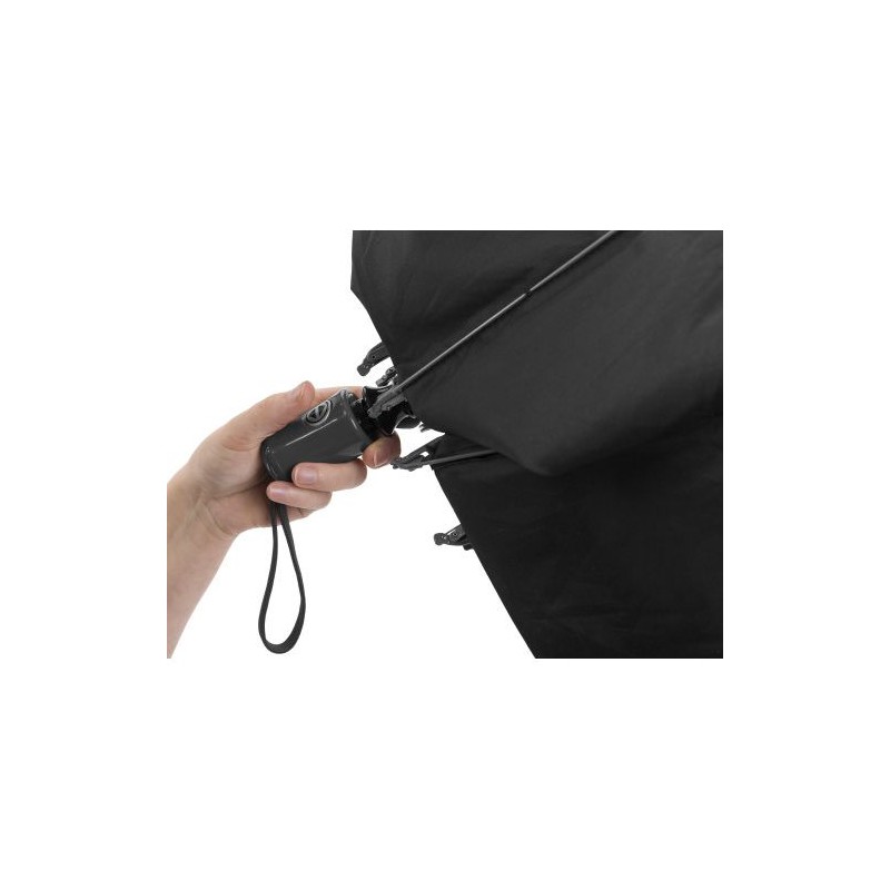 Parapluie pliable personnalisé indispensable pas cher Kayson Matières : pongée Couleurs : noir accessoire événementiel unique