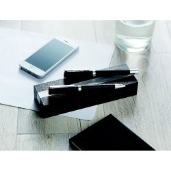 Set d'écriture personnalisé élégant pas cher - CECIL Matières : ABS Couleurs : noir marquage laser ultra précis